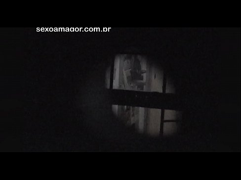 ❤️ Blondie word in die geheim video-opgeneem deur 'n buurtvoyeur wat agter hol bakstene versteek is ❤️ Fok op af.bladesoul.top ❌